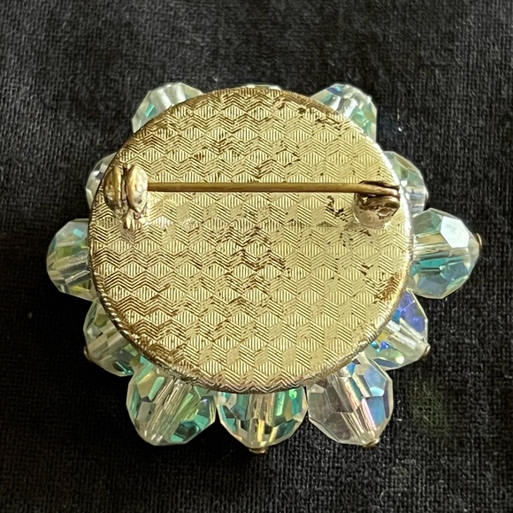 Aurora Borealis Brooch - Picture 8 of 11